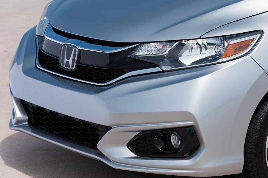 Детали экстерьера Honda Fit 2017 года  (NA) (фото 12 из 50)